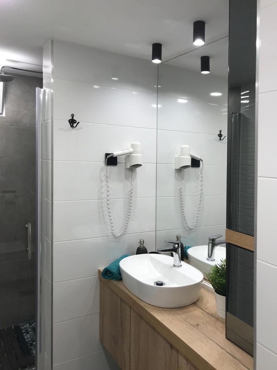 Studio Apartments Lace Новаля Екстер'єр фото